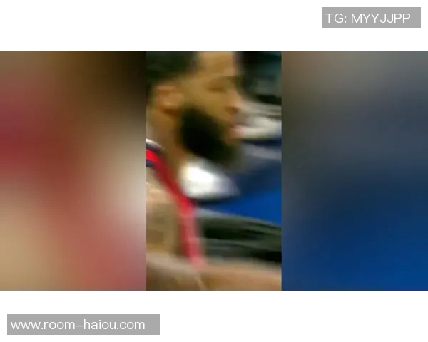 锡安称赞文班防守能力强调冲击篮下时需做出明智选择 锡安称赞文班防守能力强调冲击篮下时需做出明智选择